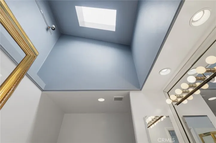 16101 Saint Croix Circle, Huntington Beach, California 92649