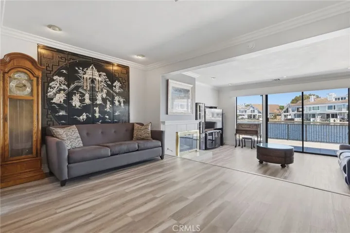 16101 Saint Croix Circle, Huntington Beach, California 92649