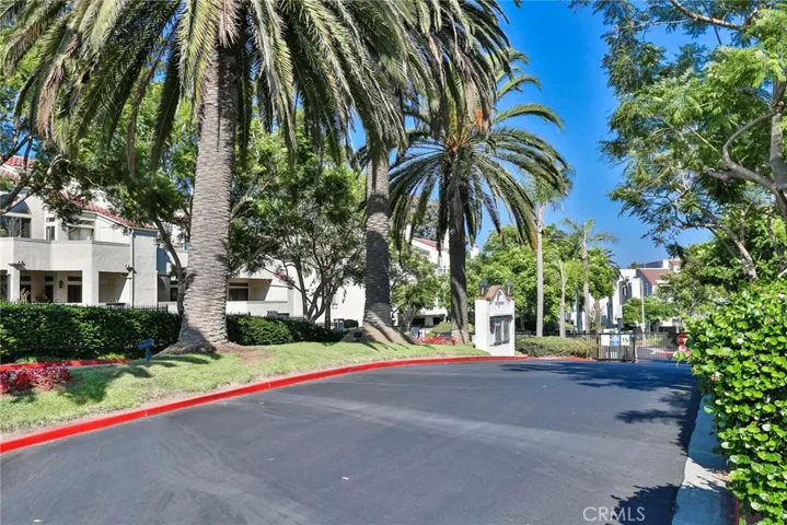 5031 Dorado Drive 107, Huntington Beach, California 92649