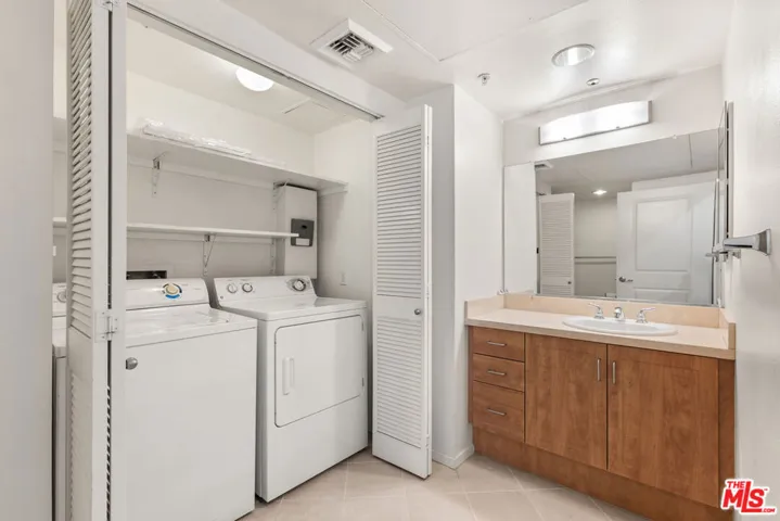 267 S San Pedro Street 213, Los Angeles, California 90012