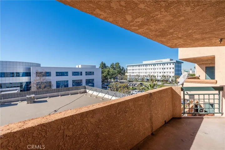 11410 Brookshire 319, Downey, California 90241