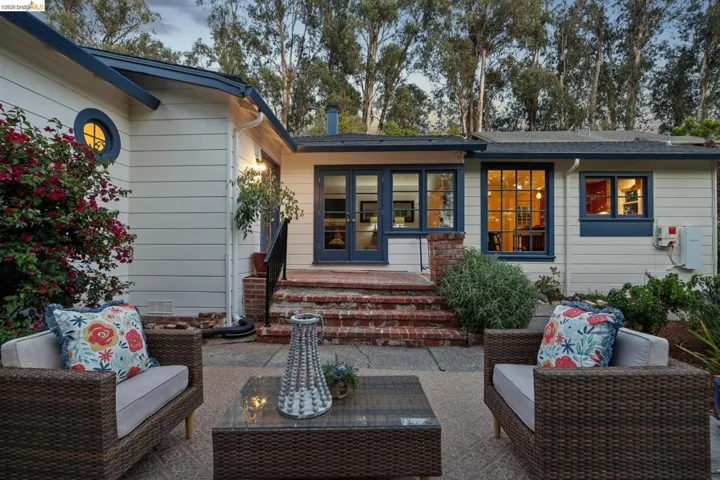 3635 Majestic Ave, Oakland, California 94605