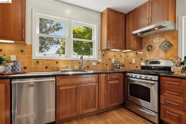3635 Majestic Ave, Oakland, California 94605