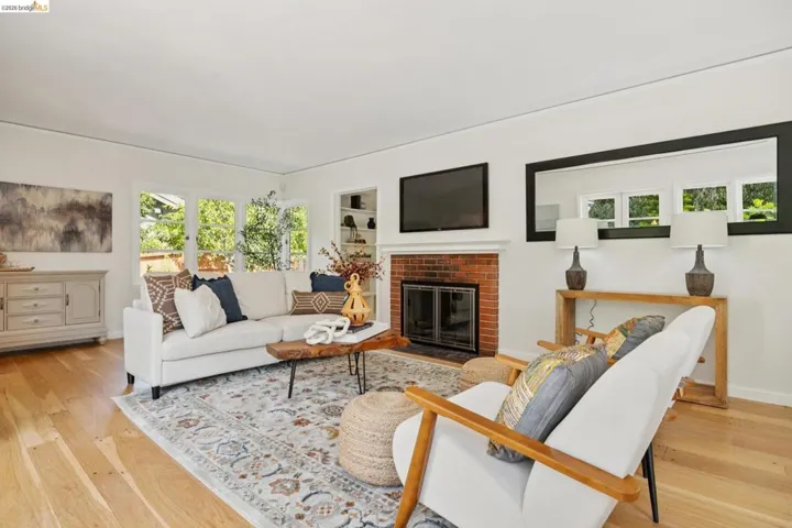 3635 Majestic Ave, Oakland, California 94605