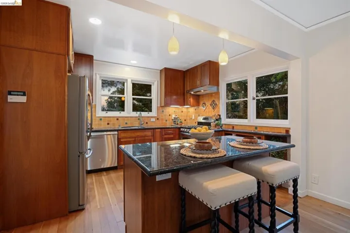 3635 Majestic Ave, Oakland, California 94605