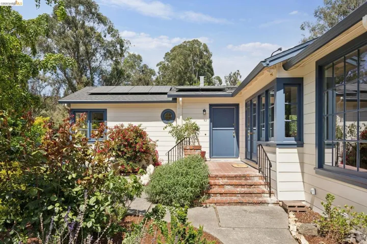 3635 Majestic Ave, Oakland, California 94605