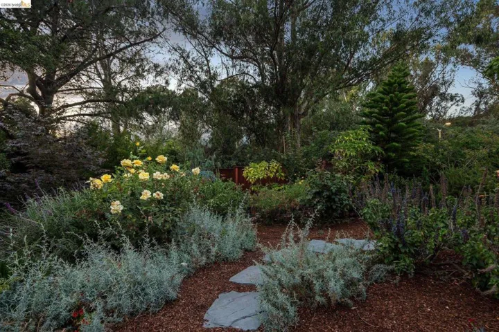 3635 Majestic Ave, Oakland, California 94605