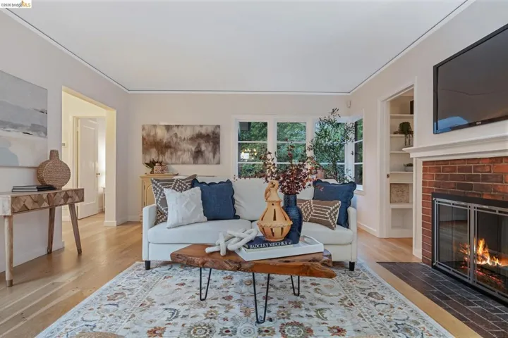 3635 Majestic Ave, Oakland, California 94605