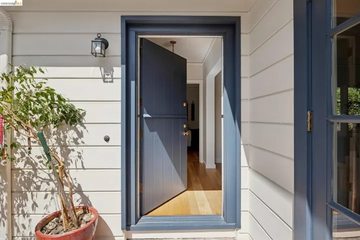 3635 Majestic Ave, Oakland, California 94605