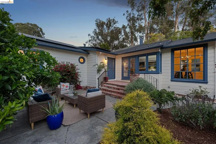 3635 Majestic Ave, Oakland, California 94605