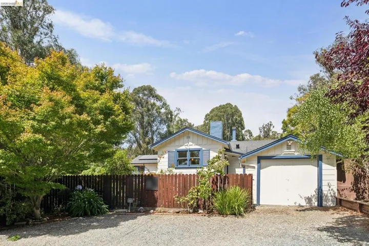 3635 Majestic Ave, Oakland, California 94605