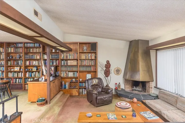 949 W Rosewood Court, Ontario, California 91762