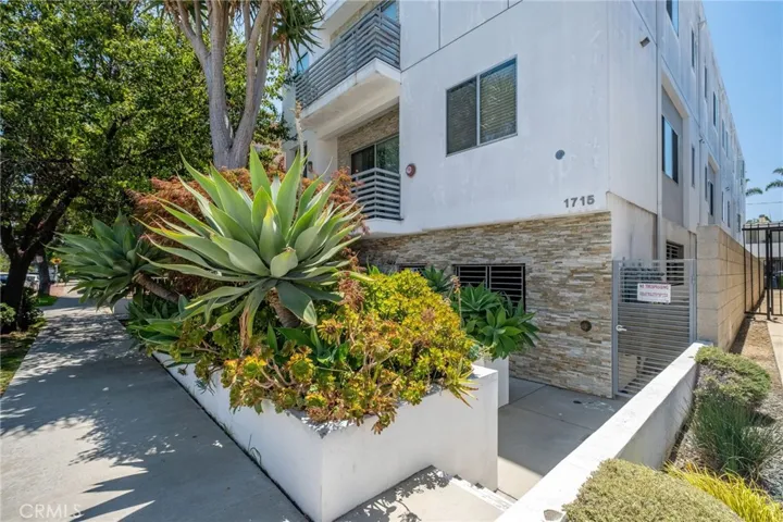 1715 Armacost Avenue 2, Los Angeles, California 90025
