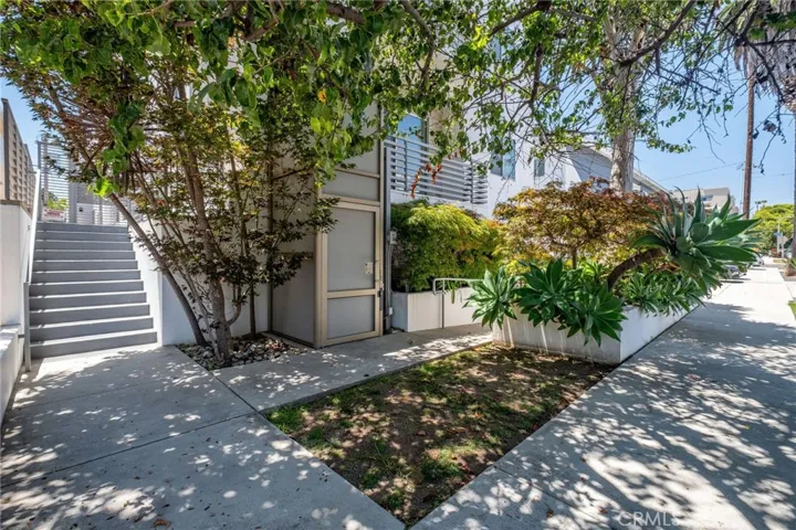 1715 Armacost Avenue 2, Los Angeles, California 90025