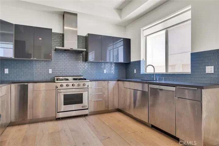 1715 Armacost Avenue 2, Los Angeles, California 90025