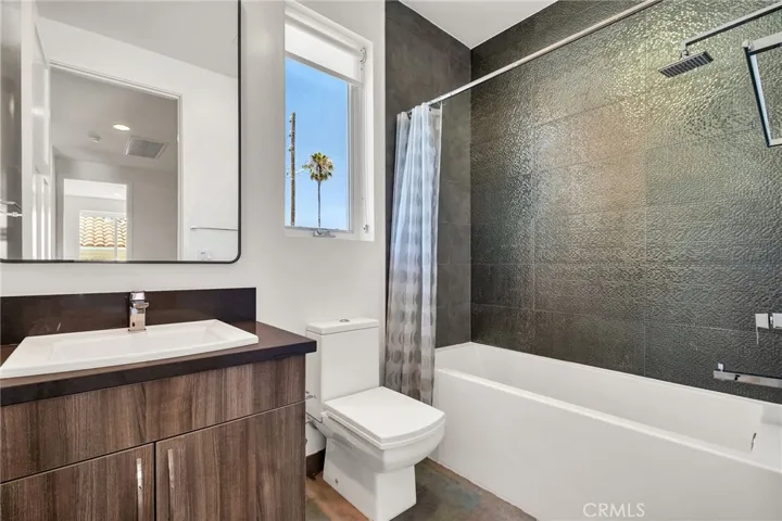 1715 Armacost Avenue 2, Los Angeles, California 90025
