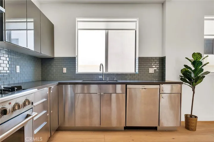 1715 Armacost Avenue 2, Los Angeles, California 90025