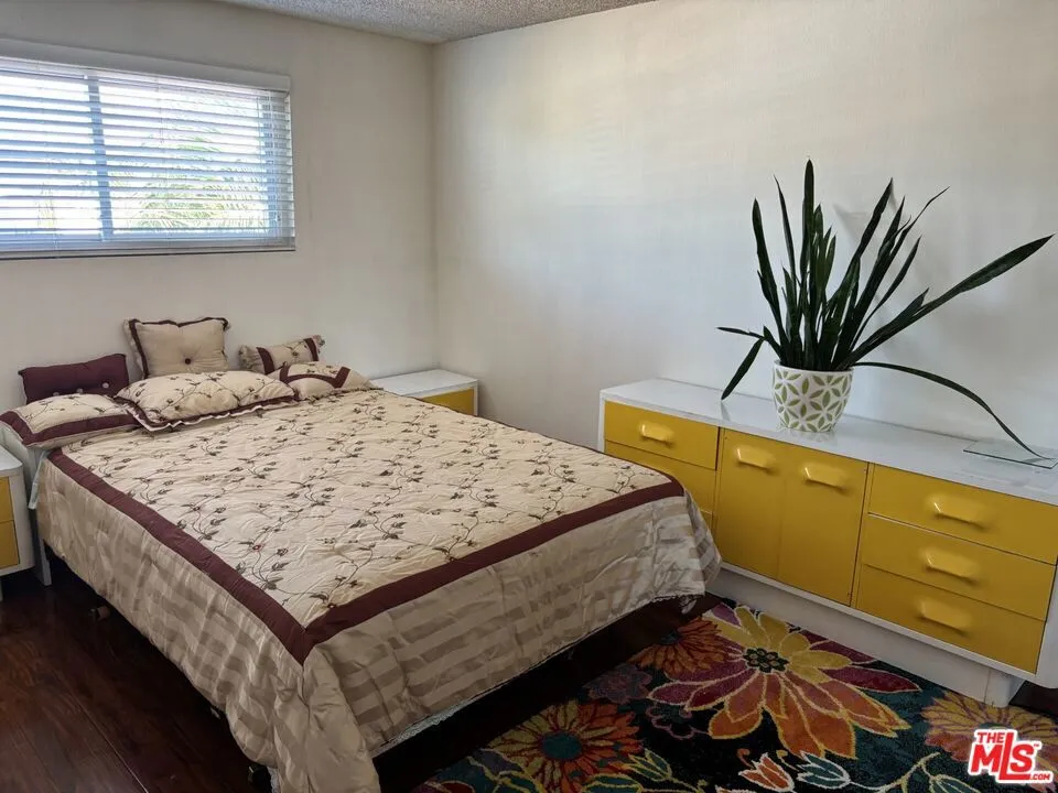 Upstairs Bedroom #2