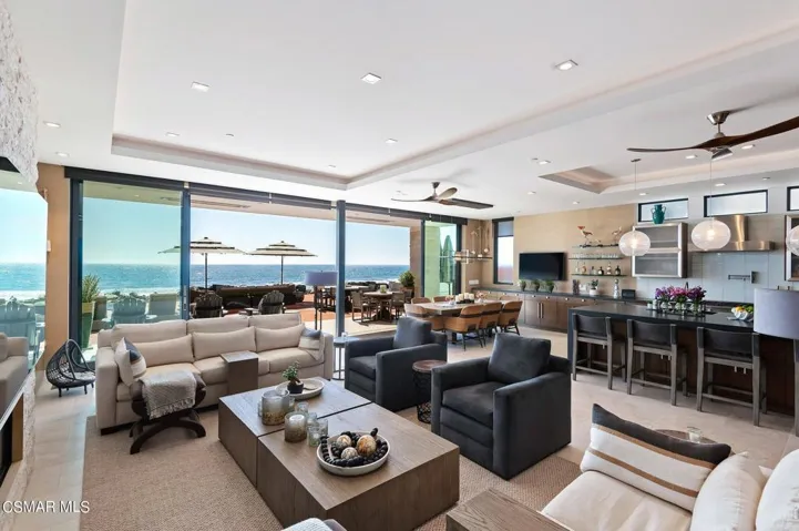 12-web-or-mls-12 - Grand Room