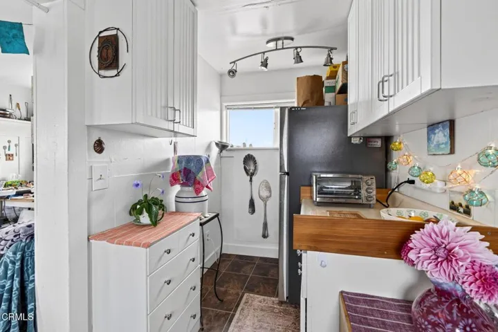 21. Unit C Kitchen