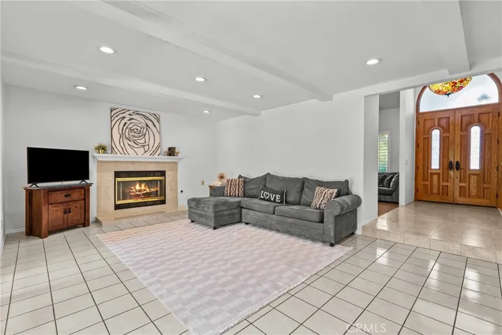 9933 Nevada, Chatsworth, California 91311