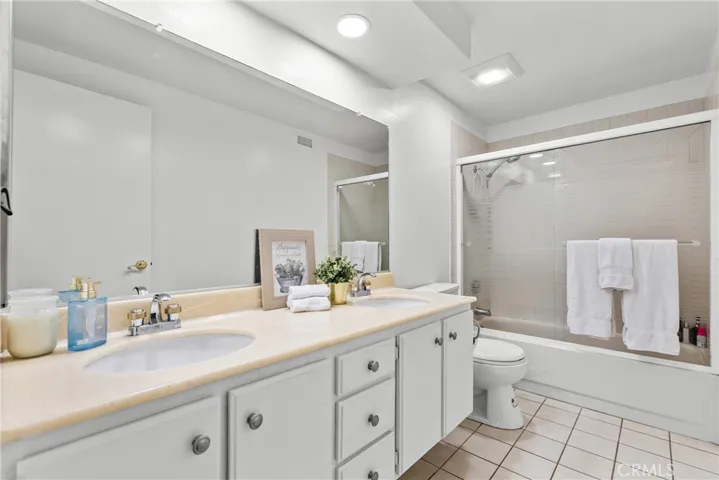 9933 Nevada, Chatsworth, California 91311