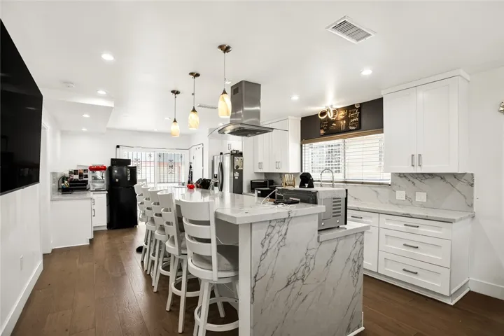 5244 Via Corona Street, Los Angeles, California 90022