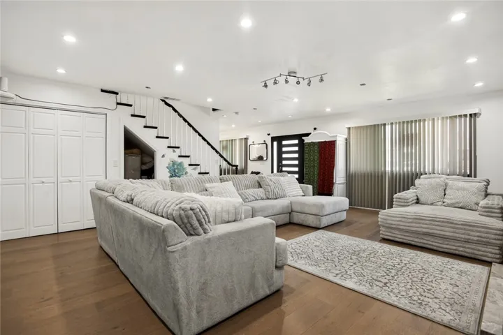 5244 Via Corona Street, Los Angeles, California 90022