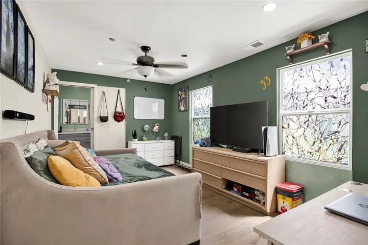 5244 Via Corona Street, Los Angeles, California 90022