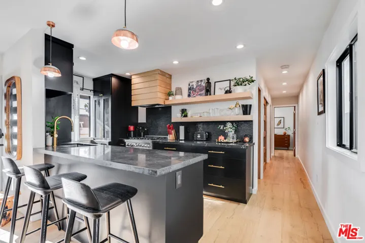 17 Sunset Avenue 4, Venice, California 90291
