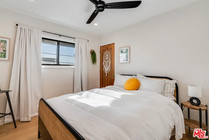 17 Sunset Avenue 4, Venice, California 90291