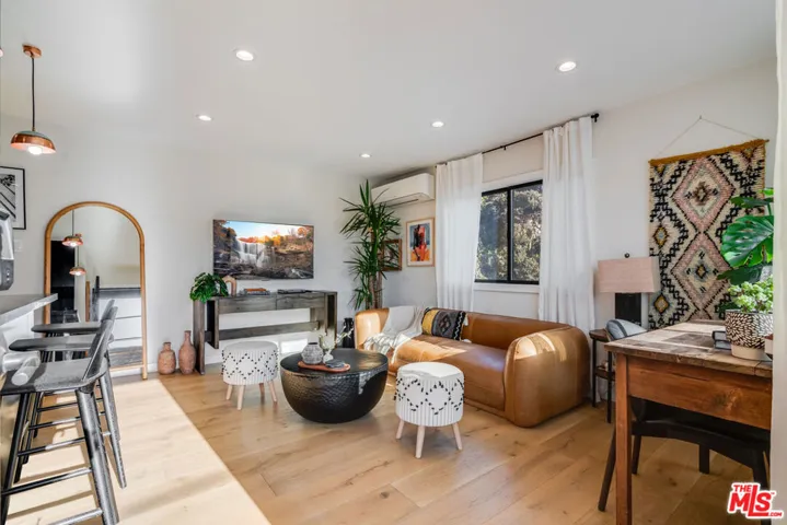17 Sunset Avenue 4, Venice, California 90291