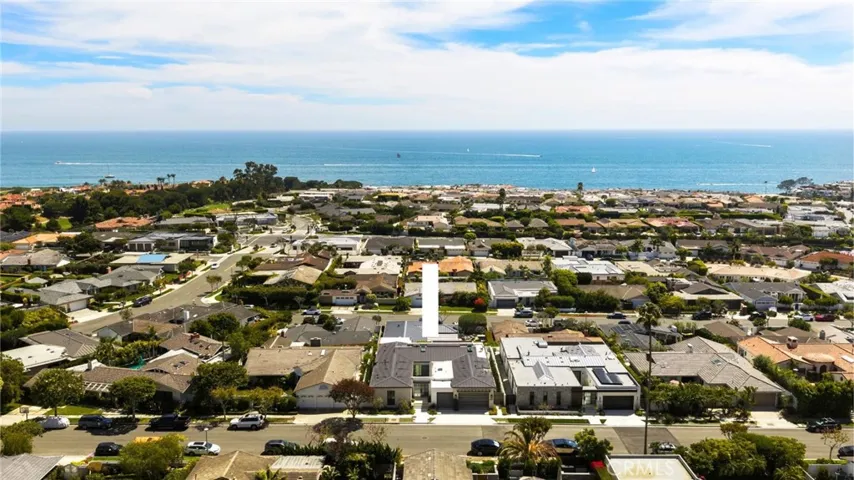 4607 Dorchester Road, Corona Del Mar, California 92625