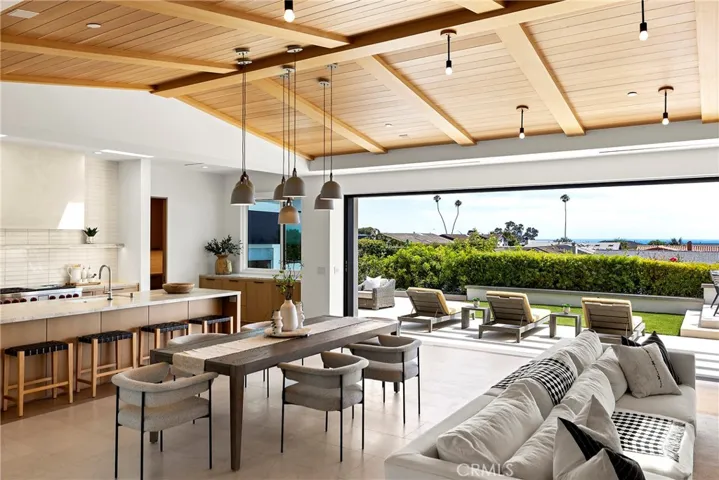 4607 Dorchester Road, Corona Del Mar, California 92625