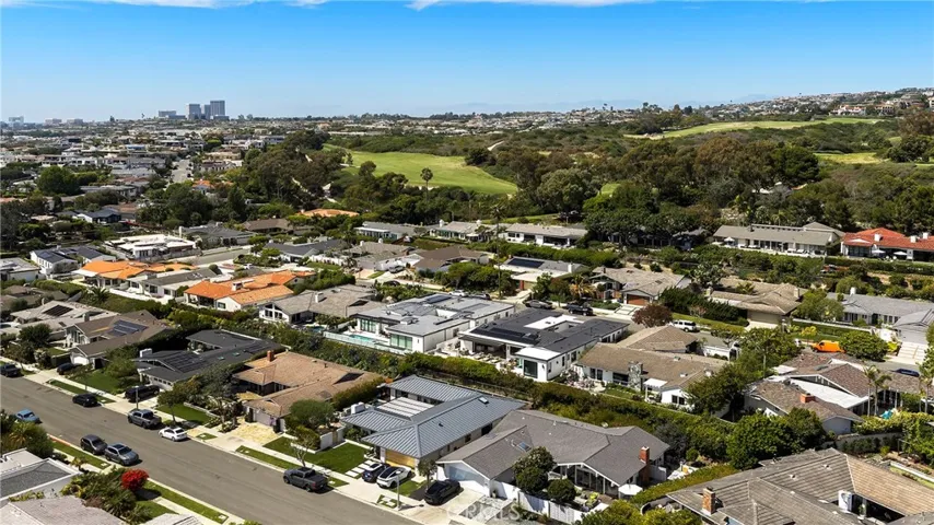 4607 Dorchester Road, Corona Del Mar, California 92625