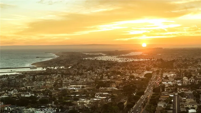4607 Dorchester Road, Corona Del Mar, California 92625