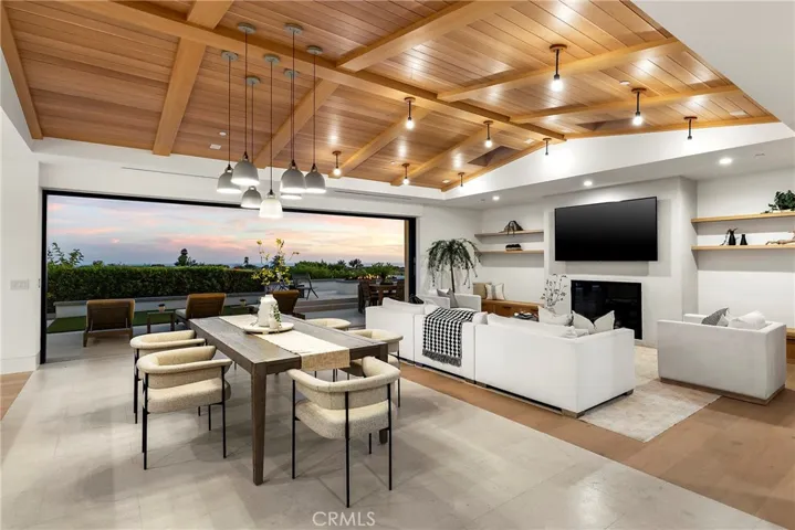 4607 Dorchester Road, Corona Del Mar, California 92625
