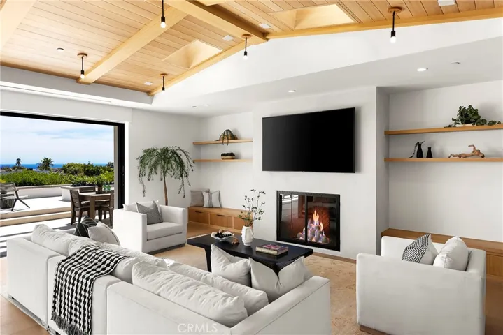 4607 Dorchester Road, Corona Del Mar, California 92625