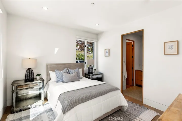 4607 Dorchester Road, Corona Del Mar, California 92625