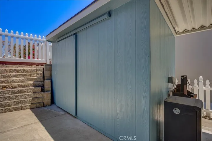 Shed