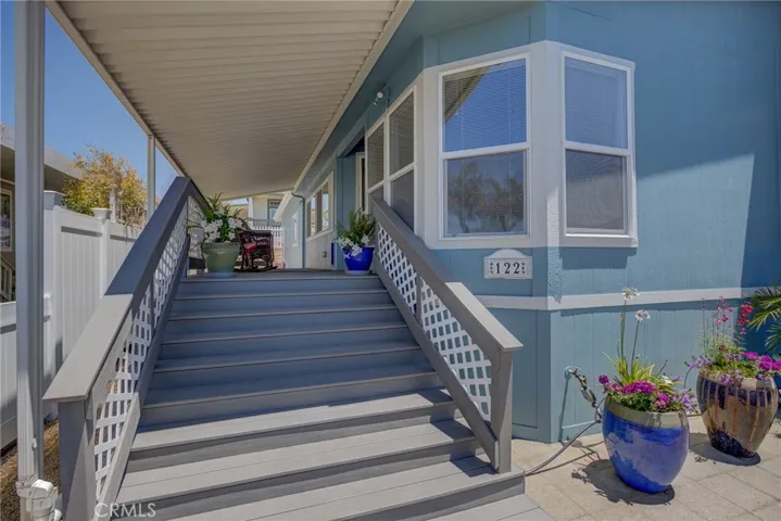 Front entry steps