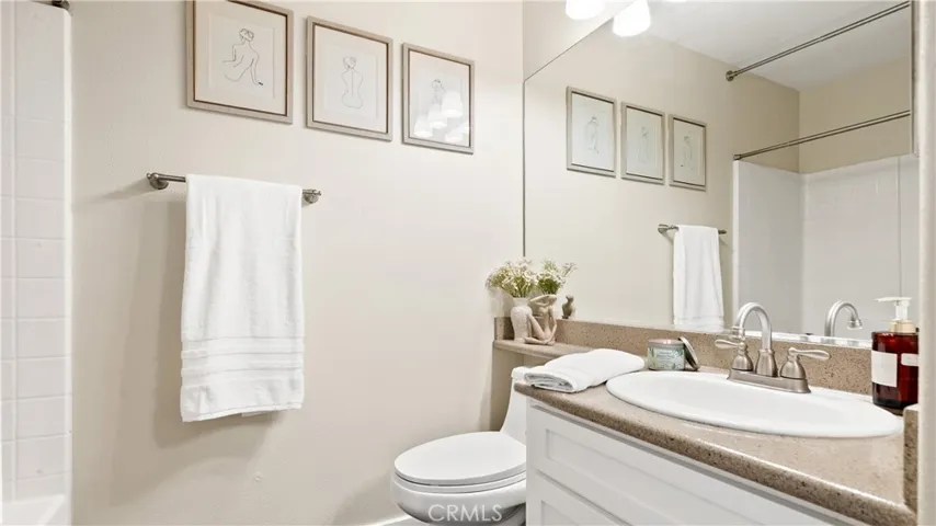 Second En-Suite Bathroom