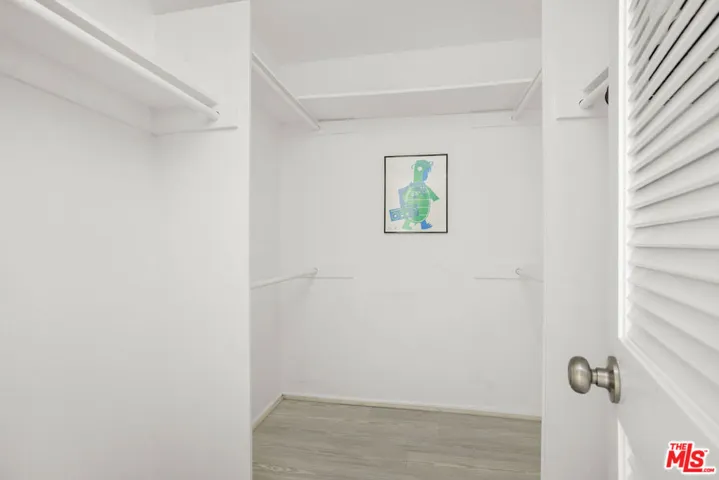 1942 Grace Avenue 217, Los Angeles, California 90068