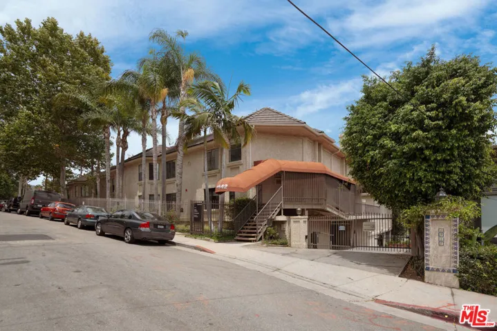 1942 Grace Avenue 217, Los Angeles, California 90068