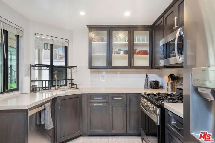 1942 Grace Avenue 217, Los Angeles, California 90068