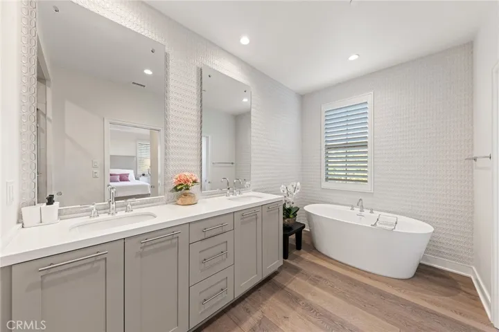 117 Petunia, Irvine, California 92618