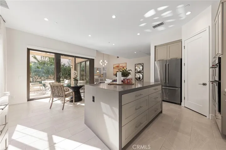 117 Petunia, Irvine, California 92618