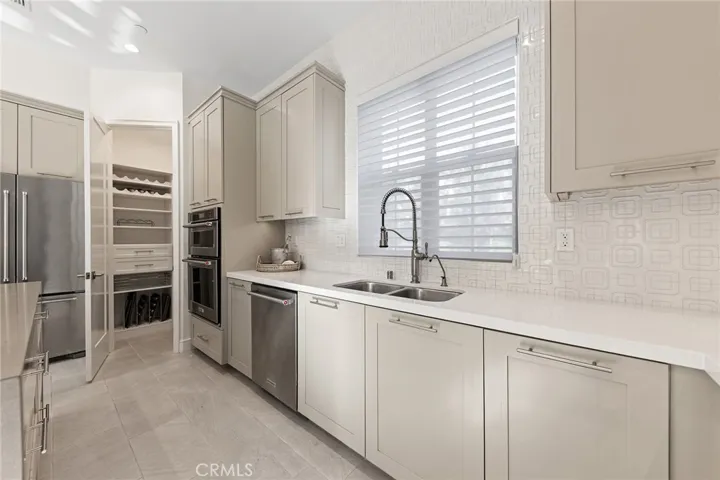 117 Petunia, Irvine, California 92618