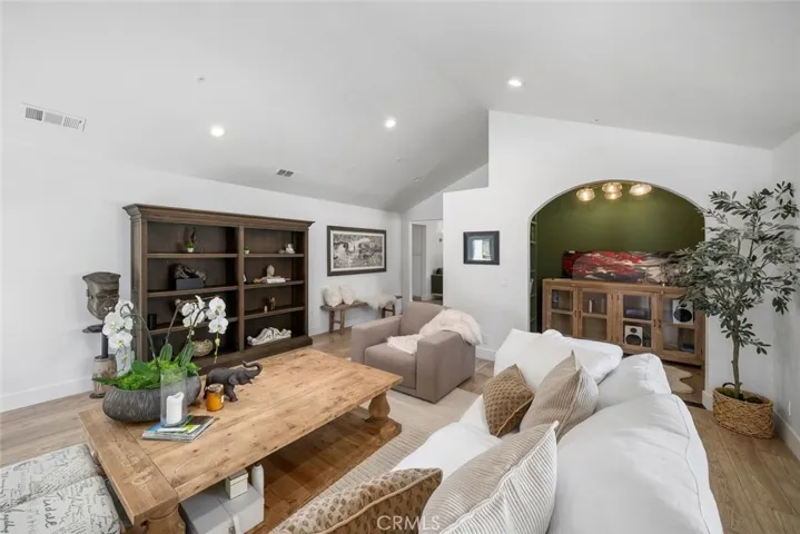 1010 Yarrow Court, San Luis Obispo, California 93401