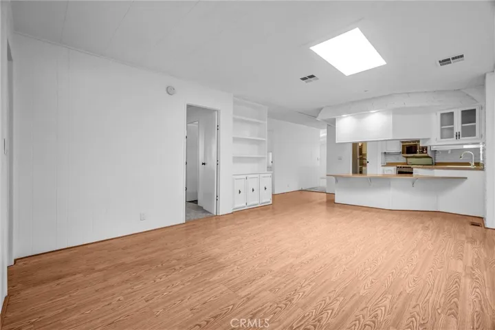 5200 Irvine Boulevard 11, Irvine, California 92620